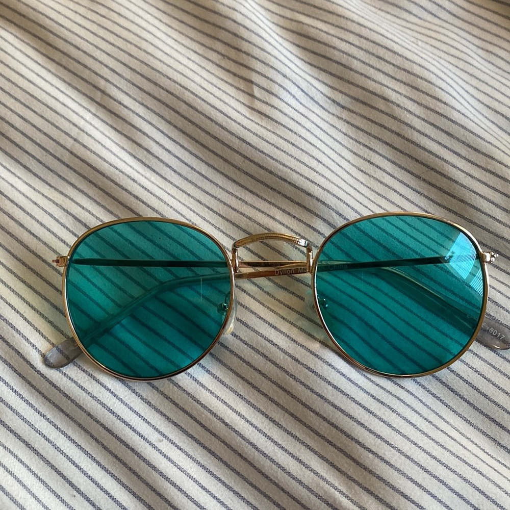 Teal lenses Sunglasses